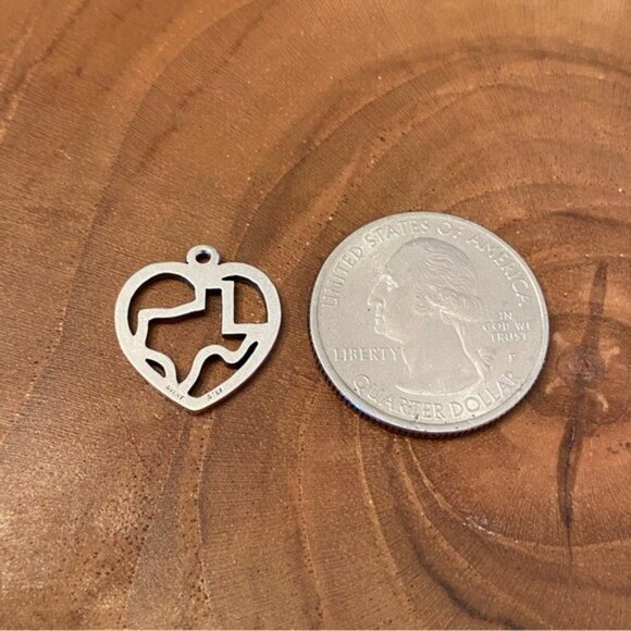 RETIRED James Avery Open Texas Heart Charm, Sterling Silver - Picture 2 of 2